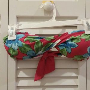 HOLLISTER STRAPLESS BIKINI TOP SIZE M